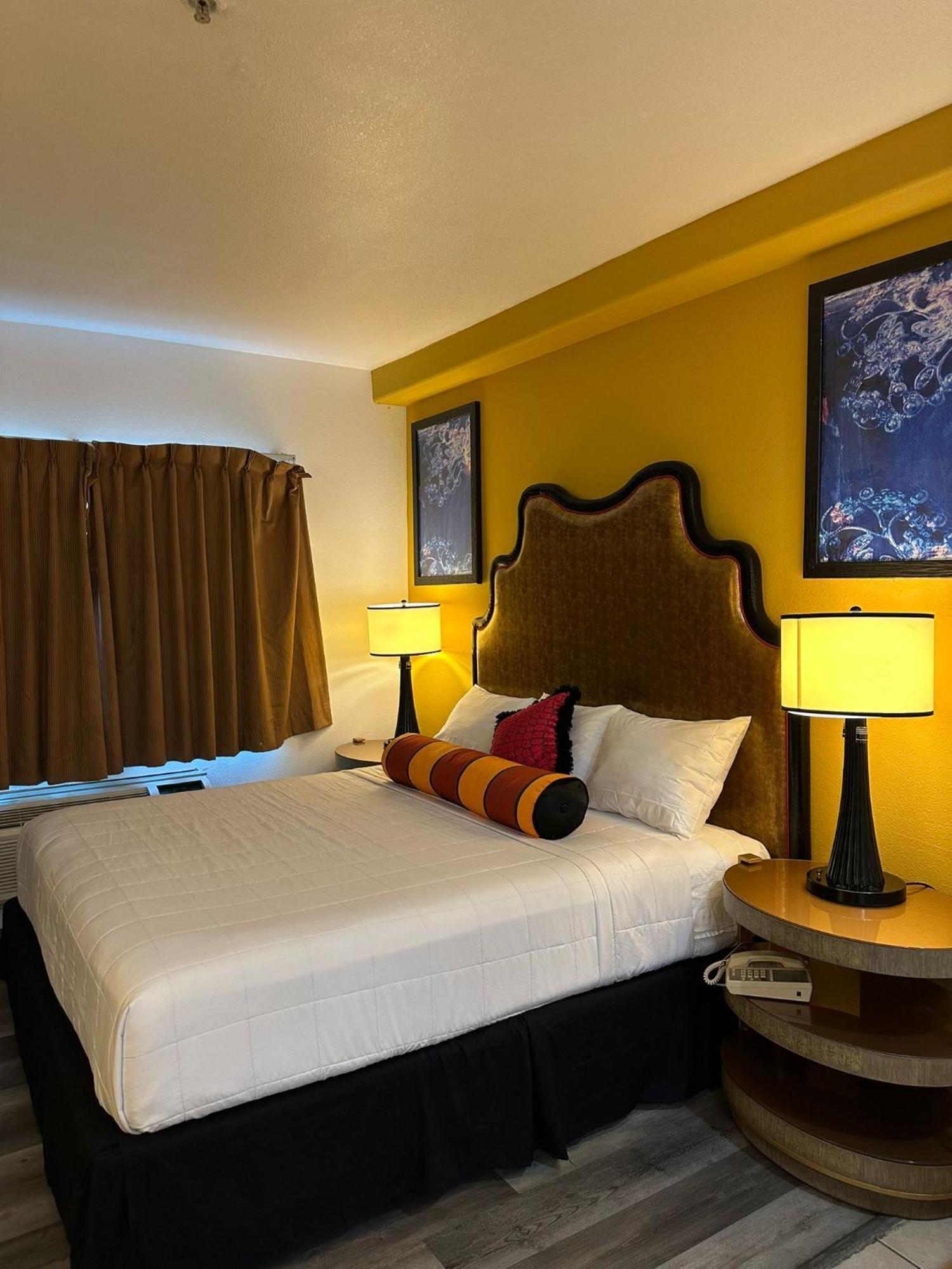 Howard Johnson By Wyndham Bakersfield Dış mekan fotoğraf